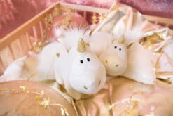 Nici 43724 Goldenes Einhorn Shooting Star Ca 22cm Plüsch Kuscheltier -Beliebter Spielzeugladen 43725 04 43727 Milieu 2048x1365