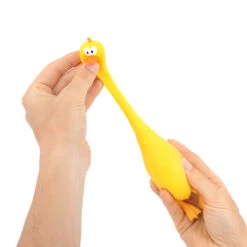 Trendhaus 953490 BEST FRIENDS Charly Chill Chicken Gummi-Sand Huhn Hühnchen 19cm -Beliebter Spielzeugladen 953490 BFF CharlyChillChicken e